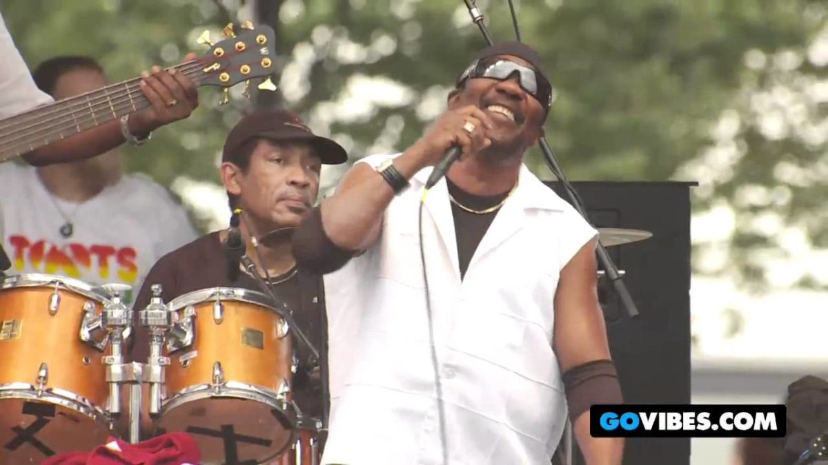 Toots & The Maytals Perform "Pressure Drop" at Gathering of the Vibes 2011