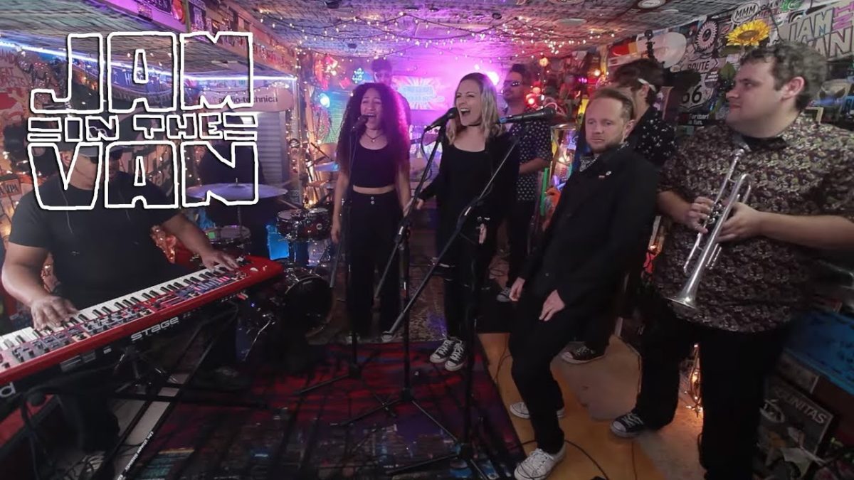 THE NIGHTOWLS - "Laybackwittit" (Live at JITV HQ in Los Angeles, CA 2018) #JAMINTHEVAN