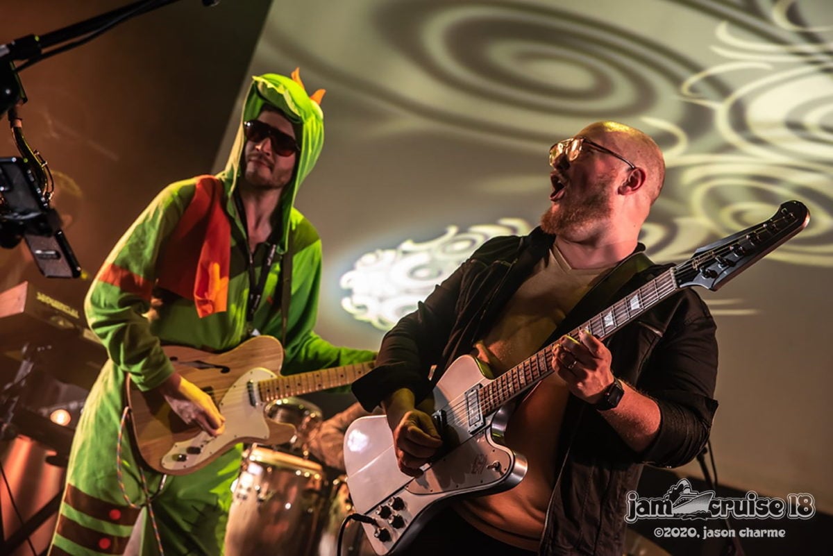 Turkuaz Parliament Jam Cruise