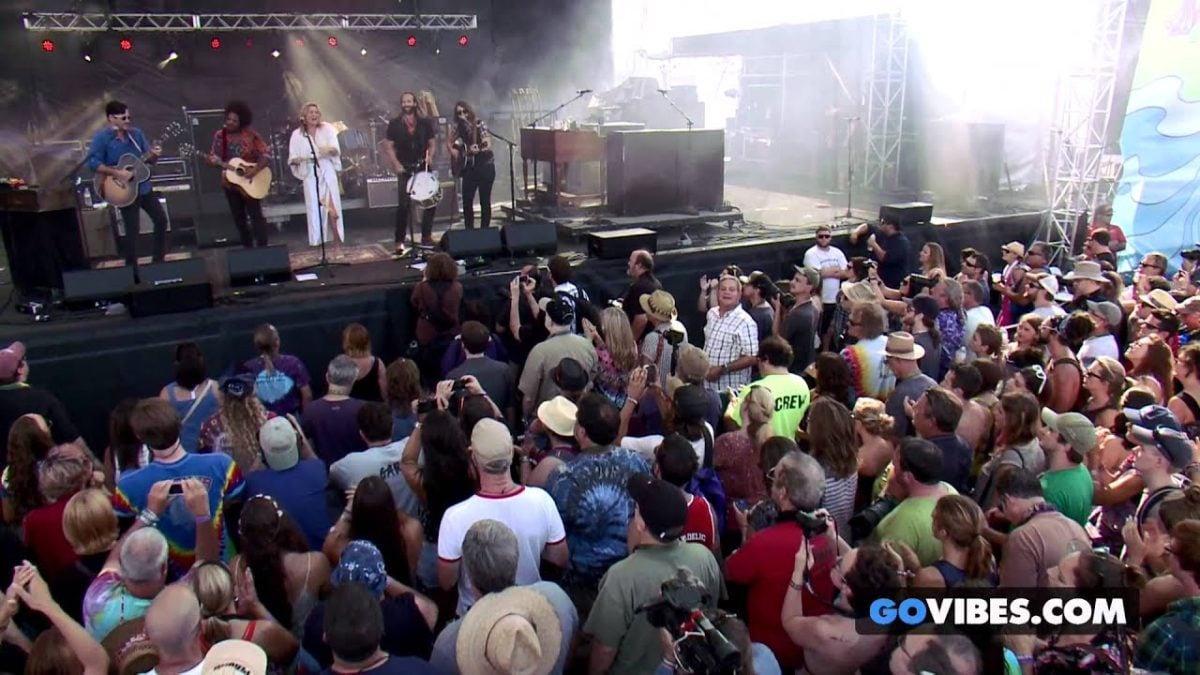 Grace Potter & the Nocturnals performs "Devil's Train" at Gathering of the Vibes Music Festival