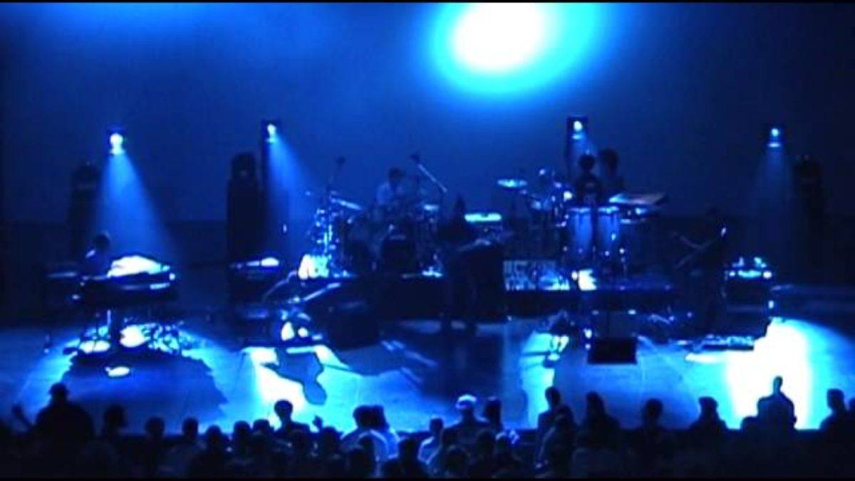 Umphrey's McGee - 2004-08-07 @ Navy Pier Skyline Stage, Chicago (Encore)