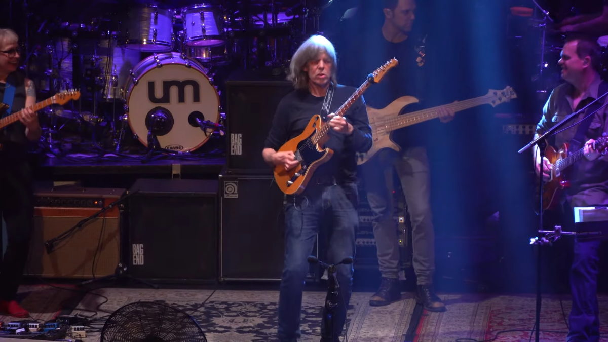 Umphrey's McGee Covers Rush's 'Limelight' And Welcomes Mike & Leni Stern In New York City