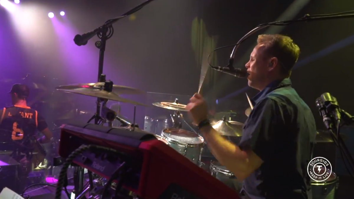 Umphrey’s McGee Busts Out ‘Cocaine’ In Fort Wayne