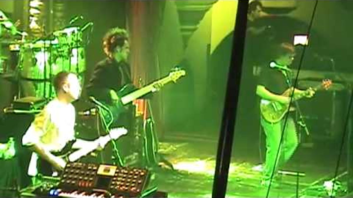Umphrey's McGee - My Old School - 12/31/2006
