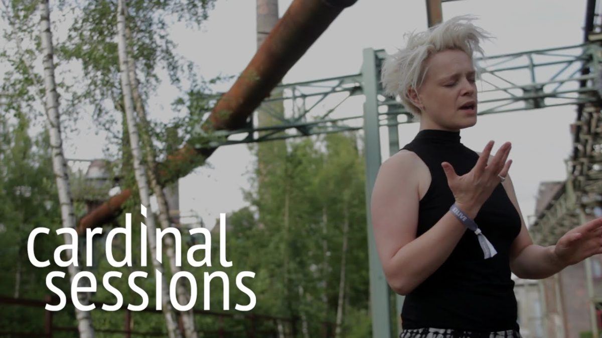 Wallis Bird - Home - CARDINAL SESSIONS (Traumzeit Festival Special)