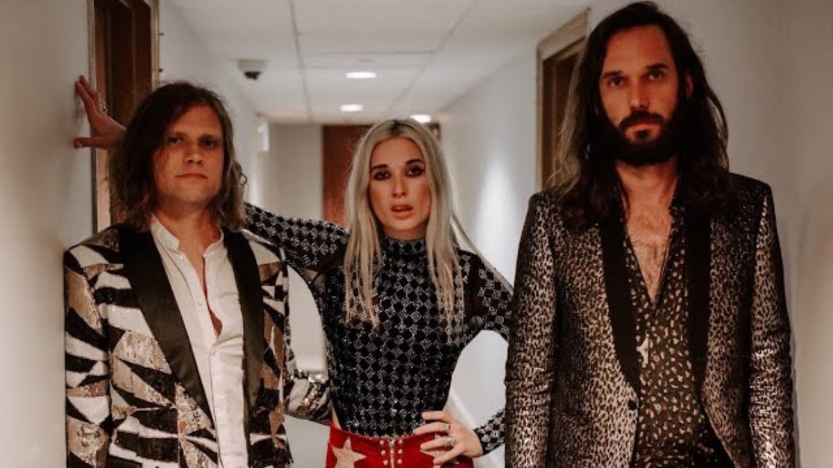 Wild Belle at Paste Studio NYC live from The Manhattan Center