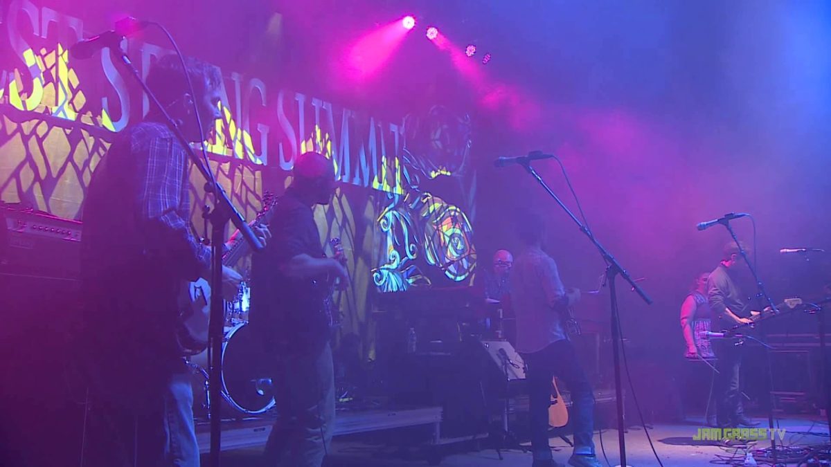 Yonder Mountain String Band - Criminal - 2016 Northwest String Summit