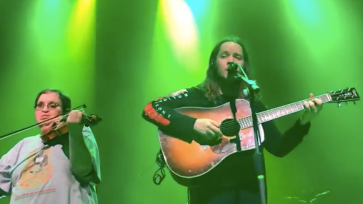 Michael Cleveland Joins Billy Strings In Louisville