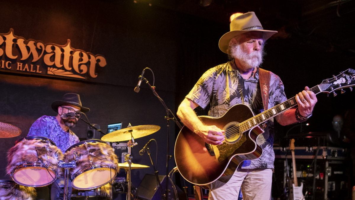 Bob Weir & Wolf Bros Announce New Year’s Eve Livestream Concert