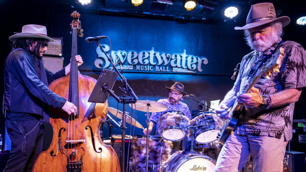 Today's Livestreams, June 17, 2020: Bob Weir & Wolf Bros, Lucy Dacus, DMB And More