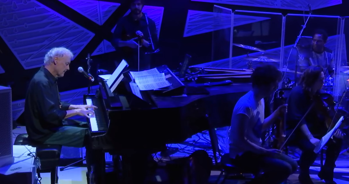Bruce Hornsby ymusic End Innocence