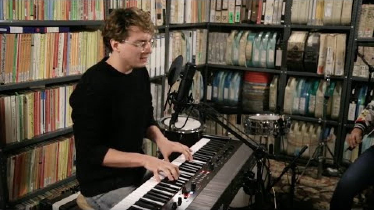 Elliot Moss at Paste Studio NYC live from The Manhattan Center