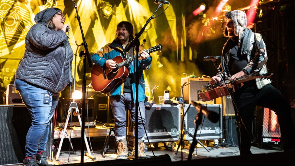 Greensky Bluegrass Welcomes Jennifer Hartswick, Lindsay Lou & Cris Jacobs At WinterWonderGrass