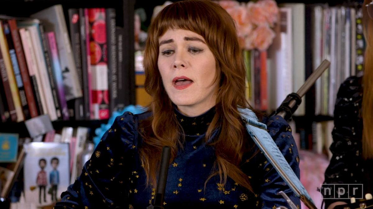 Jenny Lewis Performs NPR Music ‘Tiny Desk Concert’