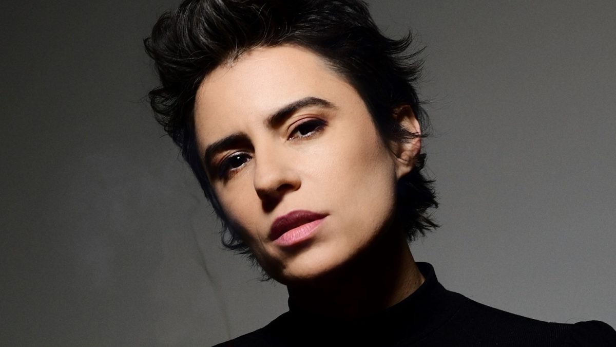 Leslie Mendelson Shares ‘Medication’ Single
