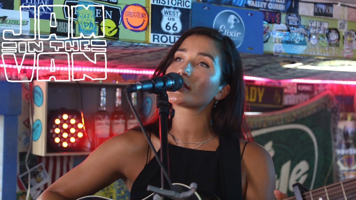 JADE JACKSON - "Bottle It Up" (Live at AMERICANAFEST in Nashville, TN 2019) #JAMINTHEVAN