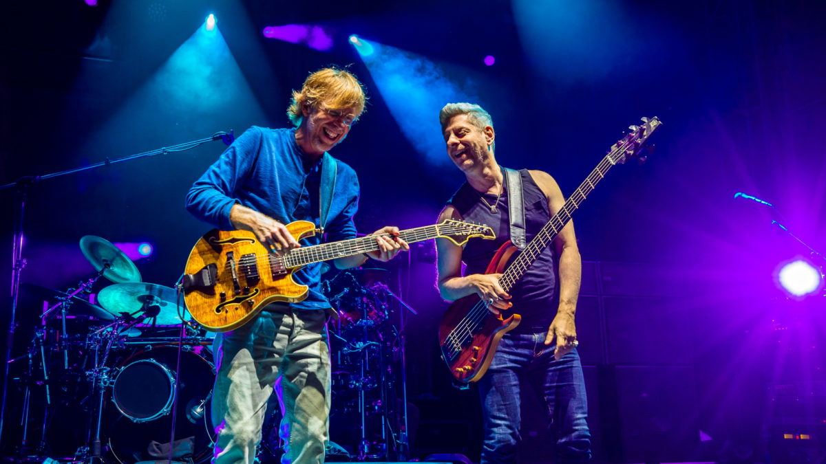 Phish Performs ‘Everything’s Right’ In Mexico: Pro-Shot Video