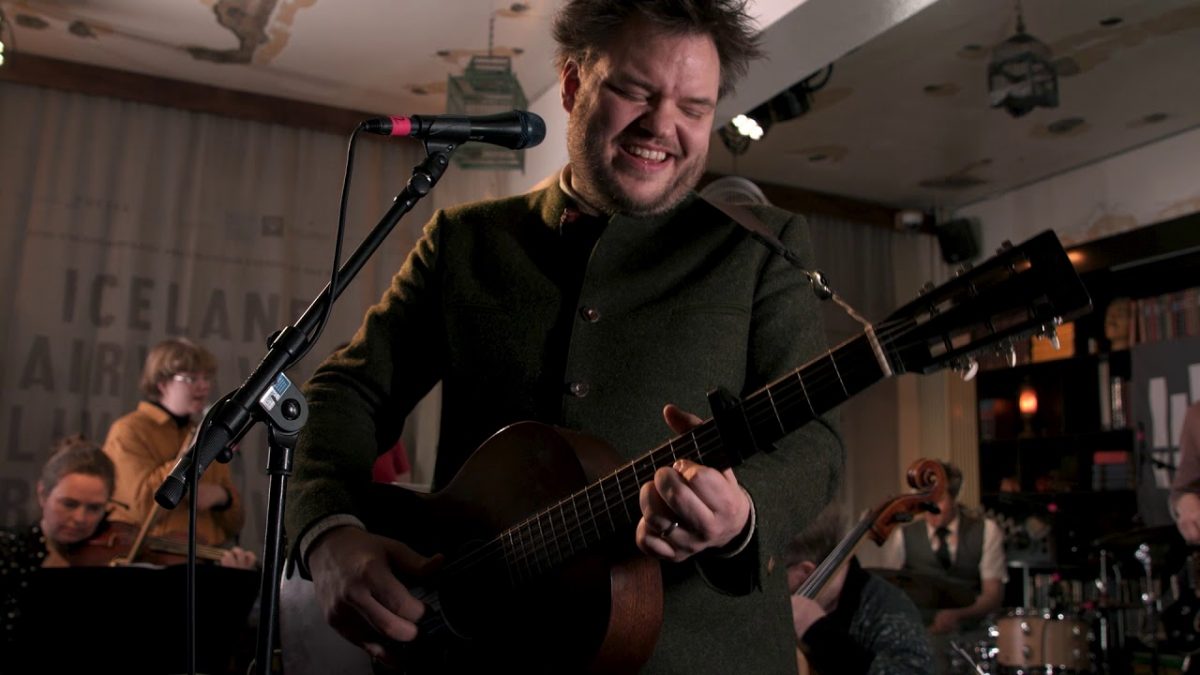 Svavar Knútur - Undir Birkitré (Repainted) (Live on KEXP)