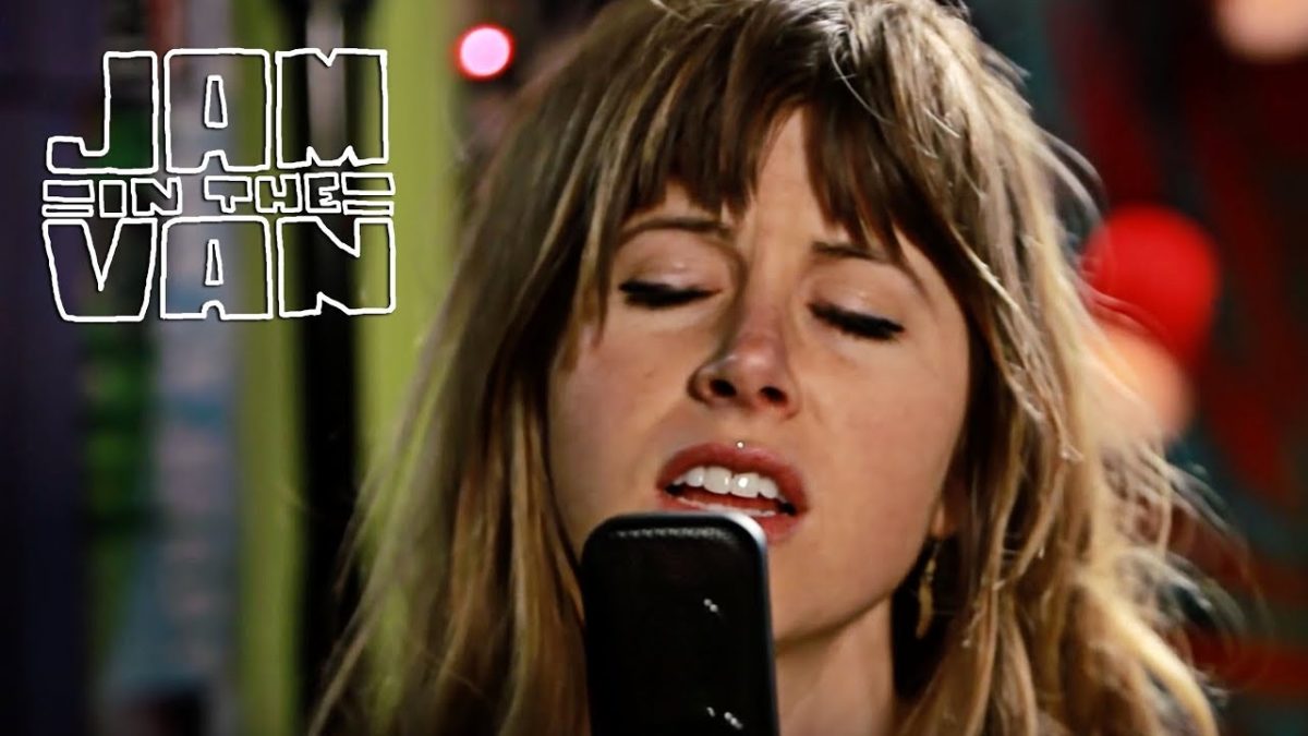 LAEL NEALE - "I Lit A Fire" (Live at JITV HQ in Los Angeles, CA 2016) #JAMINTHEVAN