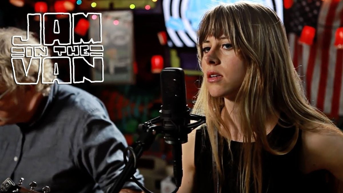 LAEL NEALE - "Third Floor Window" (Live at JITV HQ in Los Angeles, CA 2016) #JAMINTHEVAN