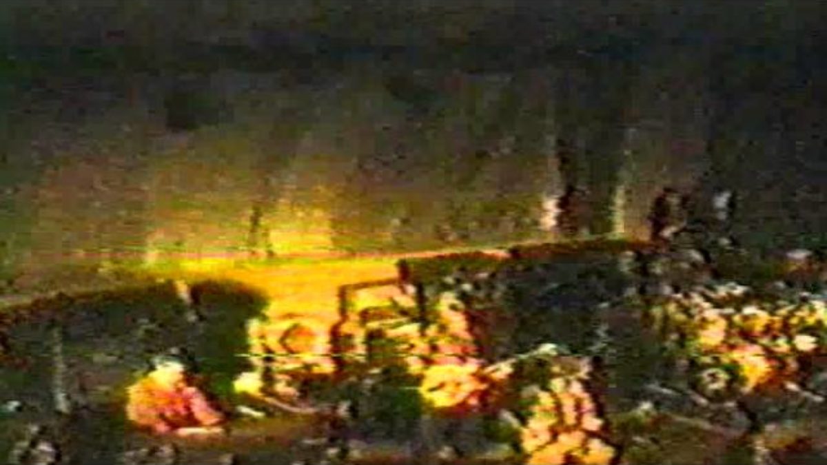 1991-02-15 - Colonial Theatre - Encore