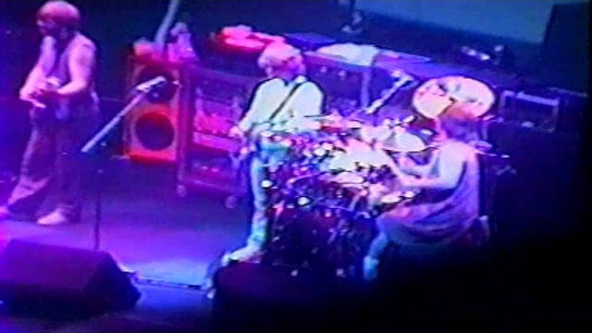 1996-10-21 - Madison Square Garden - Second Set