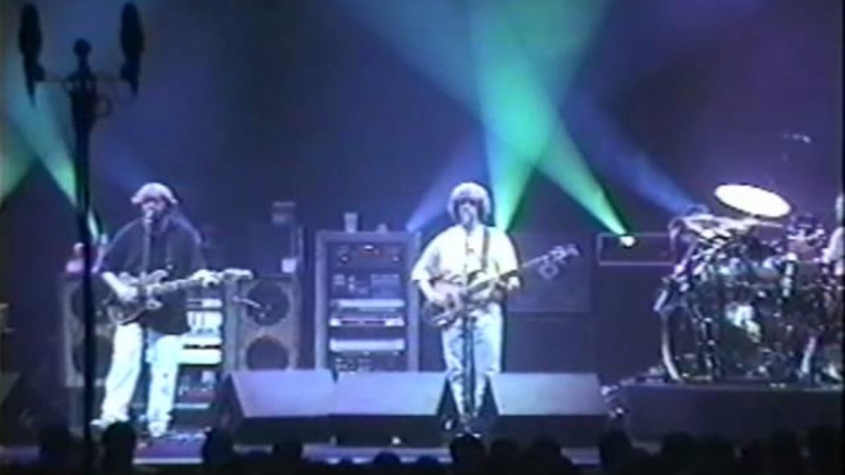 1996-11-19 - Municipal Auditorium - Set One