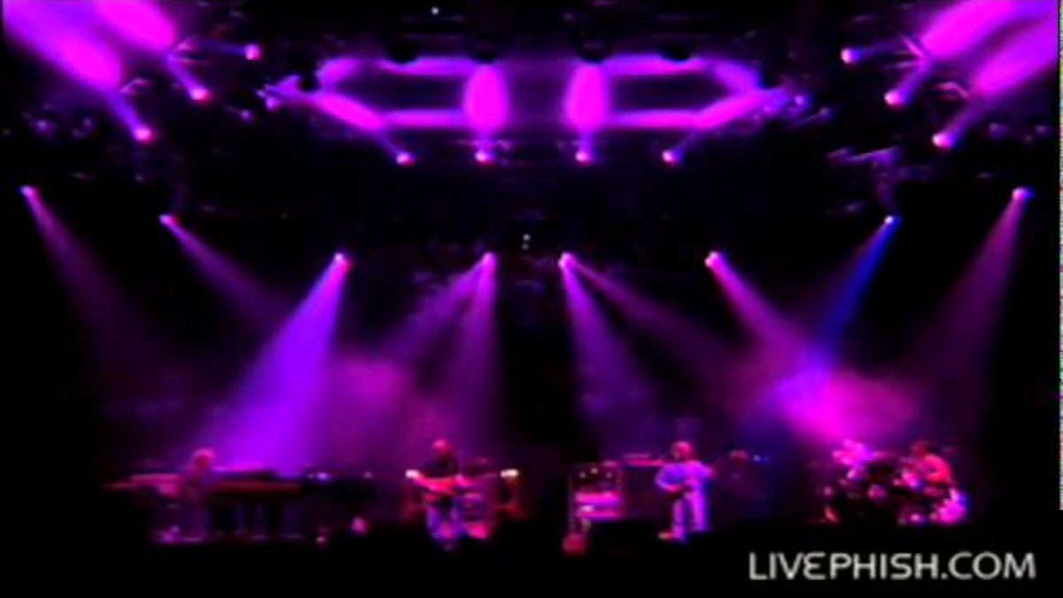1997-12-29 - Madison Square Garden - First Set