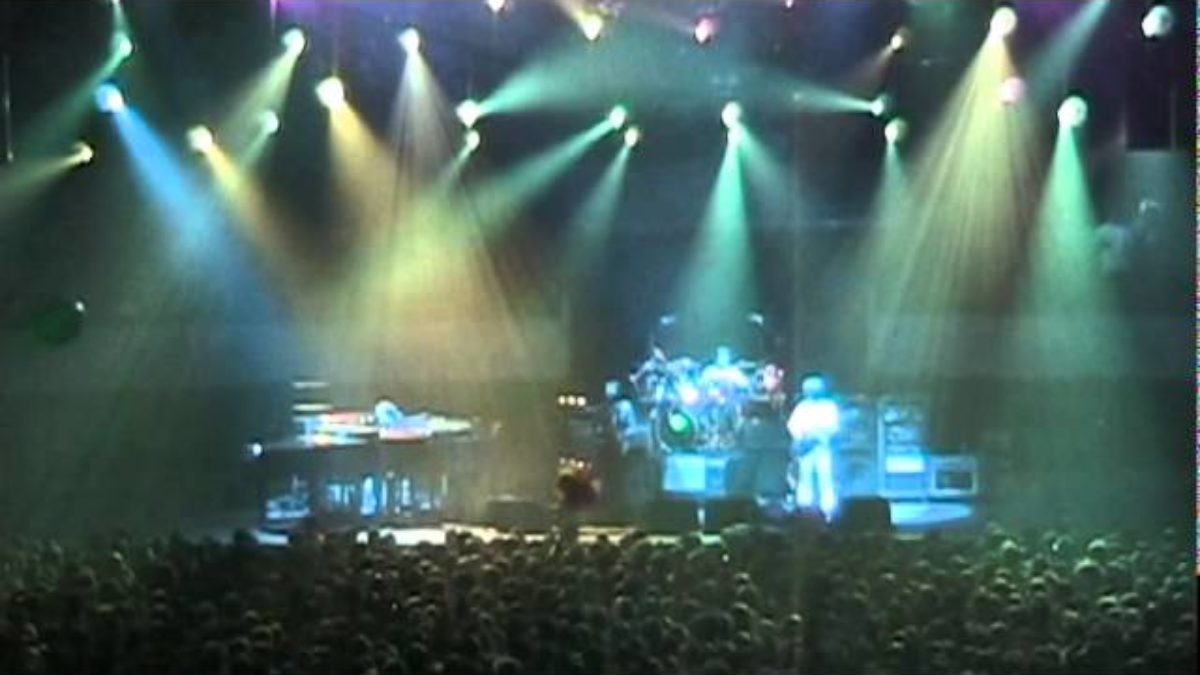 2004-08-09 - Hampton Coliseum - First Set