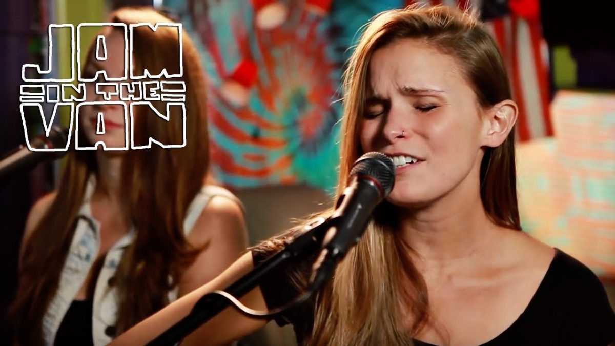 LYDIA LUCE - "Lowland Baby" (Live at JITV HQ in Los Angeles, CA 2016) #JAMINTHEVAN