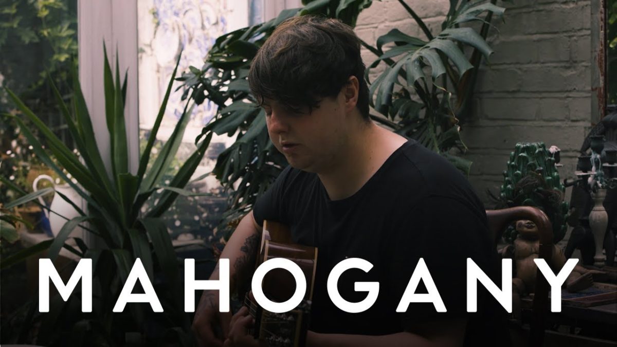 Aaron Smith - Better Than You Loved Me | Mahogany Session