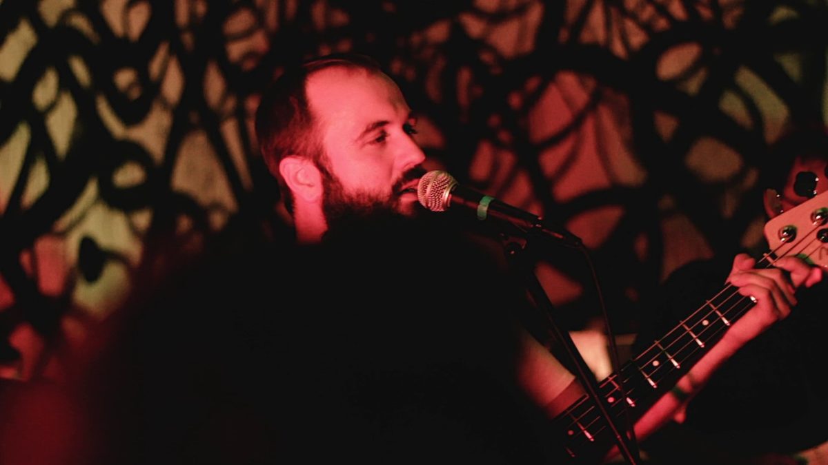 Akron : Family "River" Live at 285 Kent