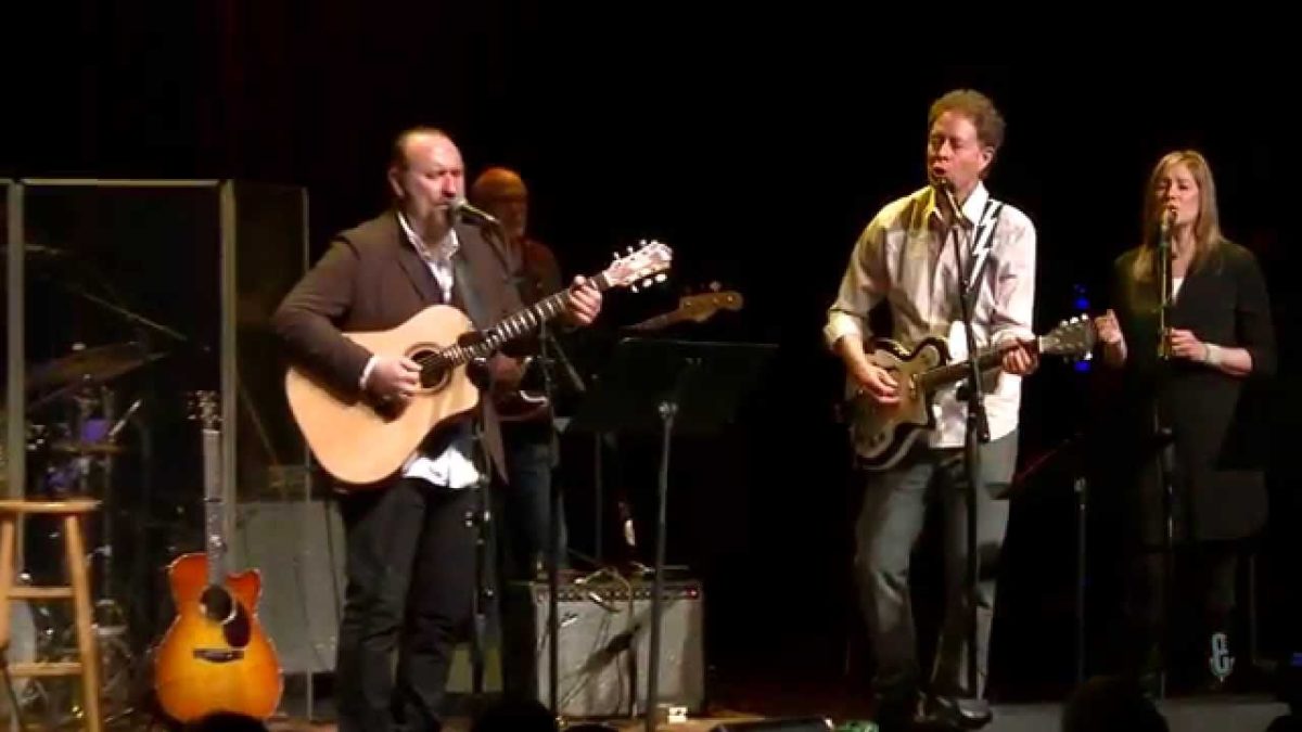 eTown Finale with Colin Hay & Nellie McKay - Across The Universe (eTown webisode #797)