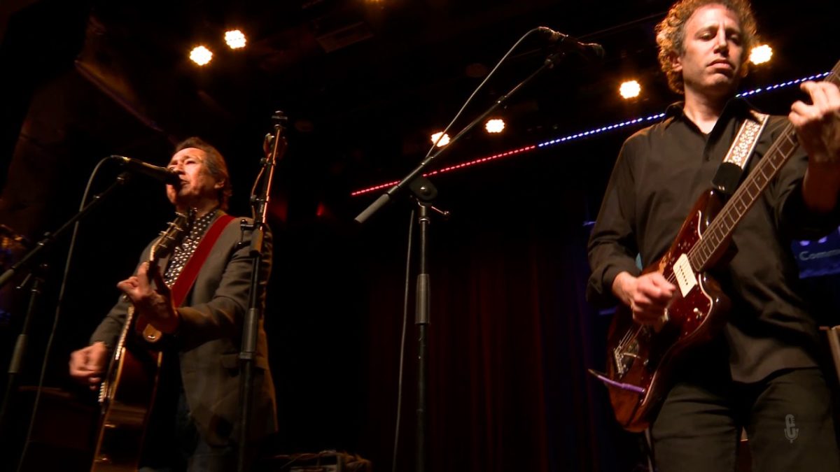 Alejandro Escovedo - Beauty And The Buzz (eTown webisode #1153)