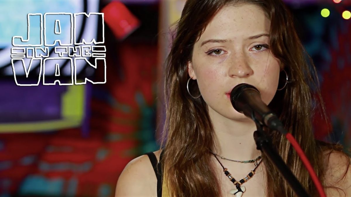 ALYESKA - "Everglow" (Live at JITV HQ 2015) #JAMINTHEVAN