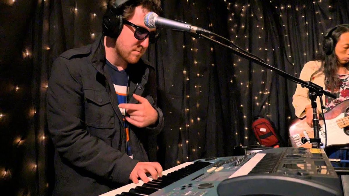 Ariel Pink - Dinosaur Carebears (Live on KEXP)
