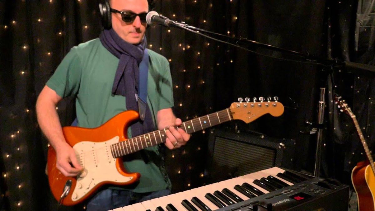 Ariel Pink - Not Enough Violence (Live on KEXP)