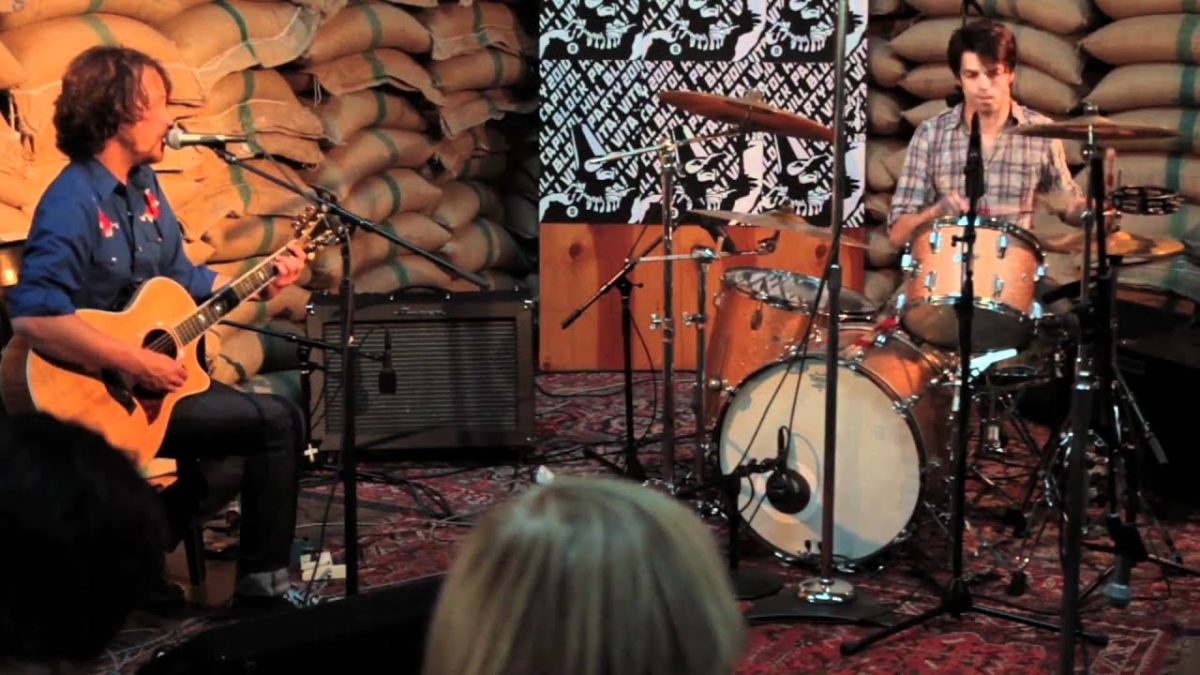 Aveo - Bridge's Dare (Live on KEXP)