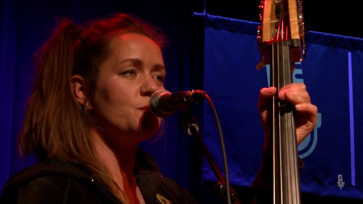 Baskery - Cactus Baby (eTown webisode #1335)