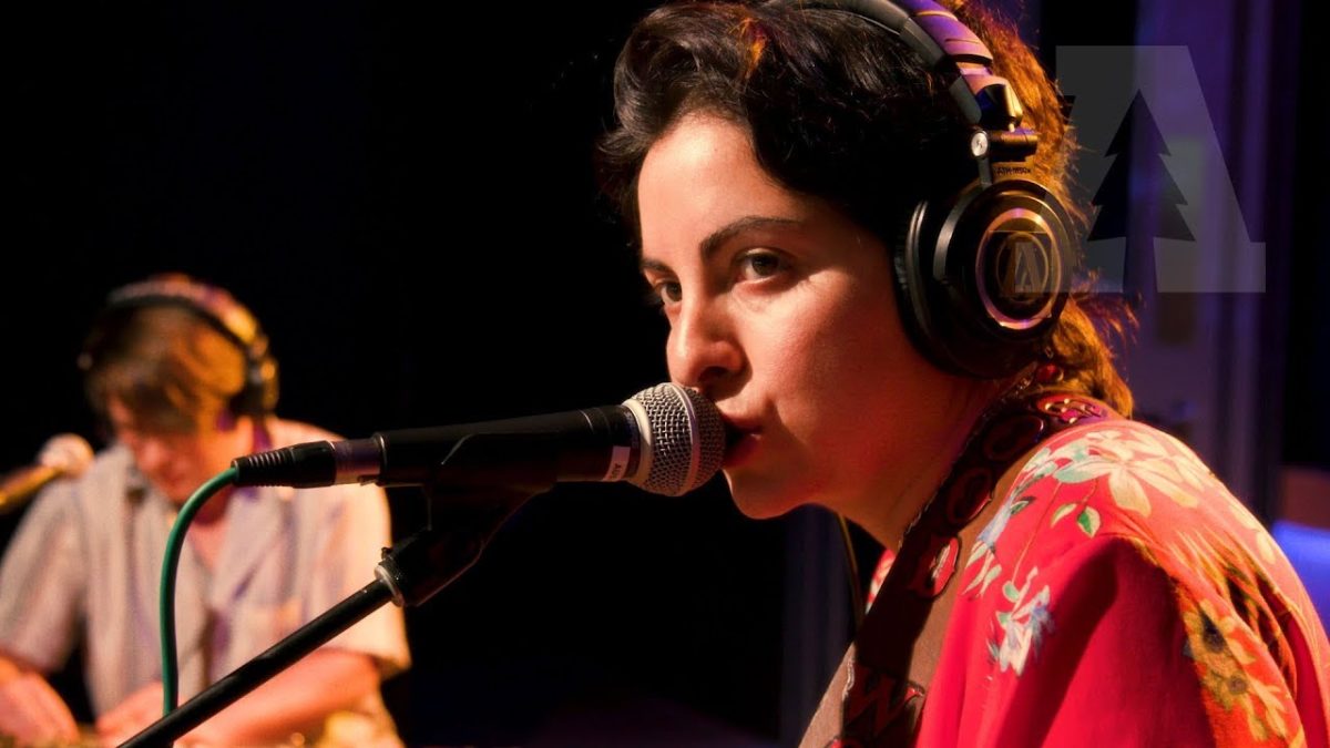 Becca Mancari - Devil's Mouth | Audiotree Live