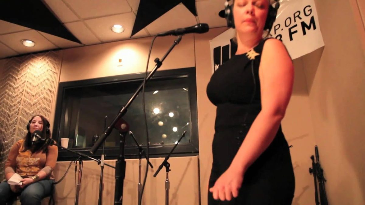 Belleruche - Cat  In A Dog Suit (Live on KEXP)