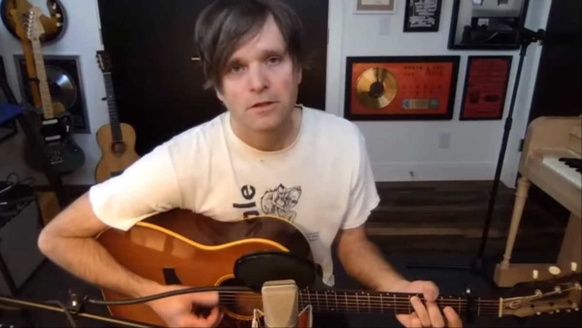 Ben Gibbard Covers Neil Young REM Video