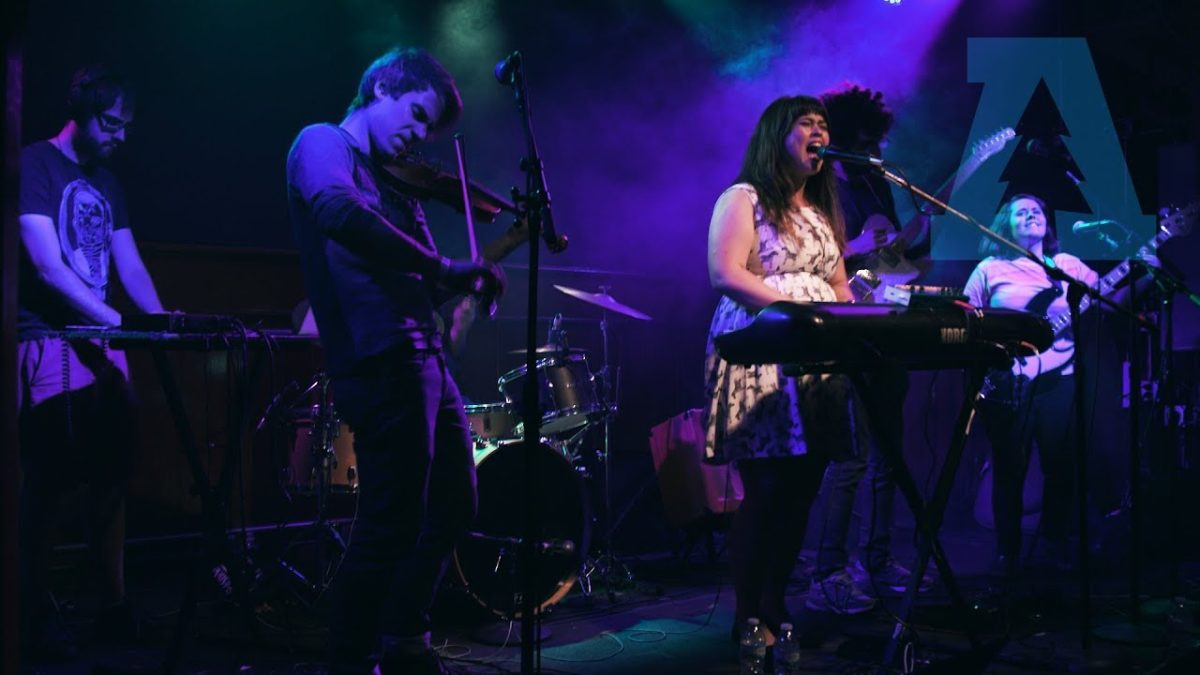 Bent Knee - Leak Water - Shows From Schubas