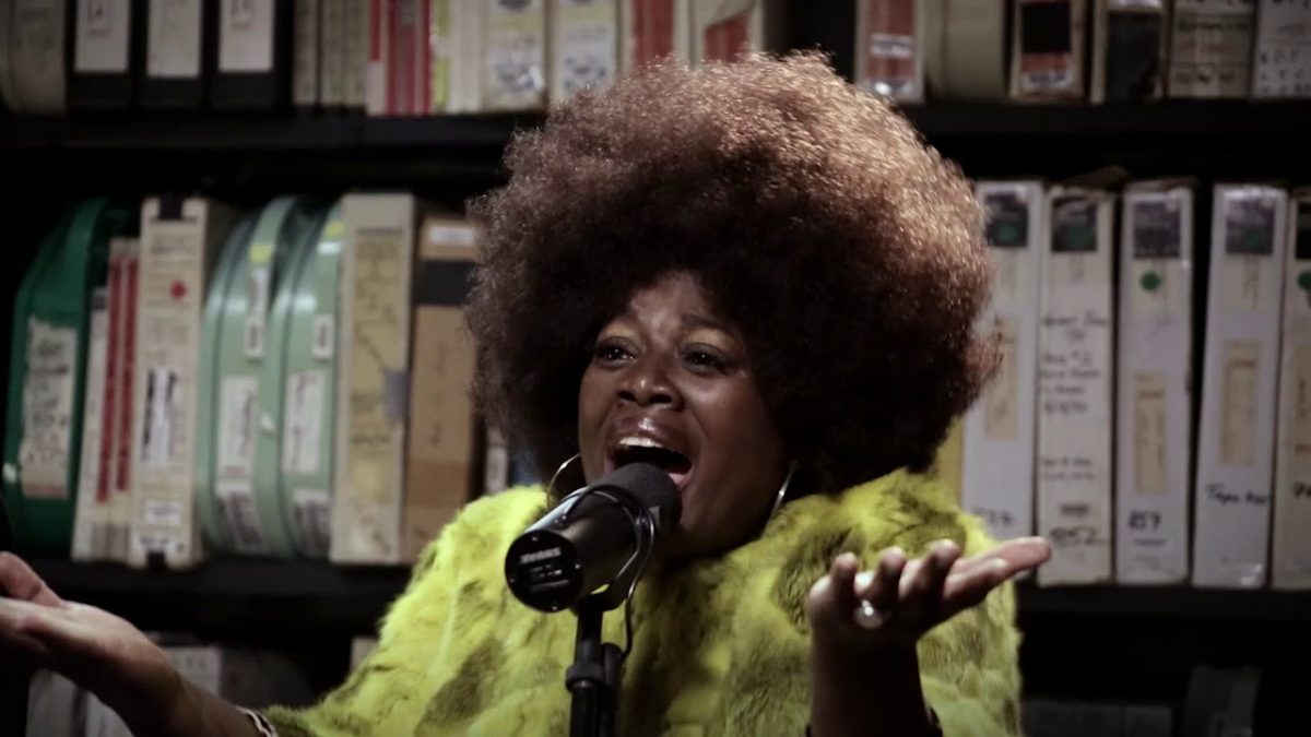 Bette Smith - Shackle & Chain - 11/9/2017 - Paste Studios, New York, NY