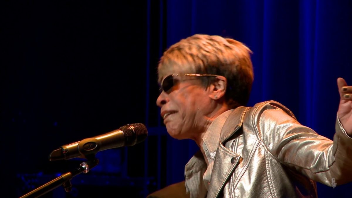 Bettye LaVette - Emotionally Yours (eTown webisode #1416)