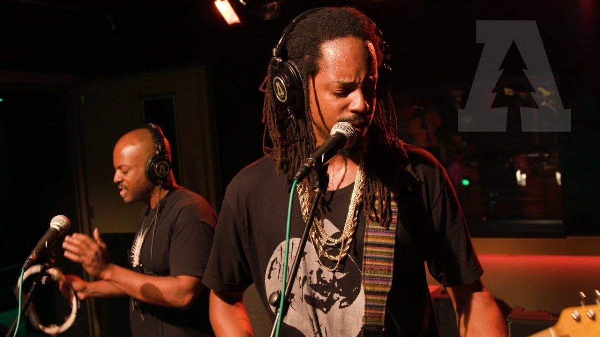 Black Joe Lewis & The Honeybears - Hemmin' & Hawin' | Audiotree Live