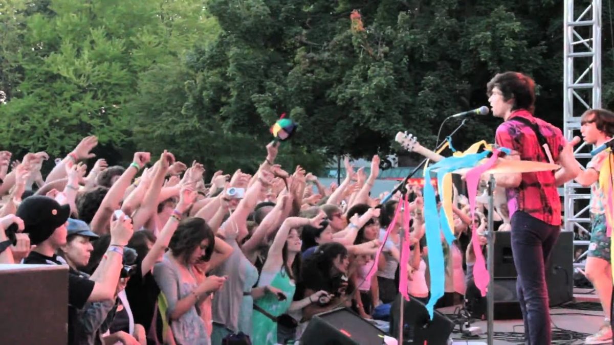 Brite Futures - Beard Lust (Live on KEXP)