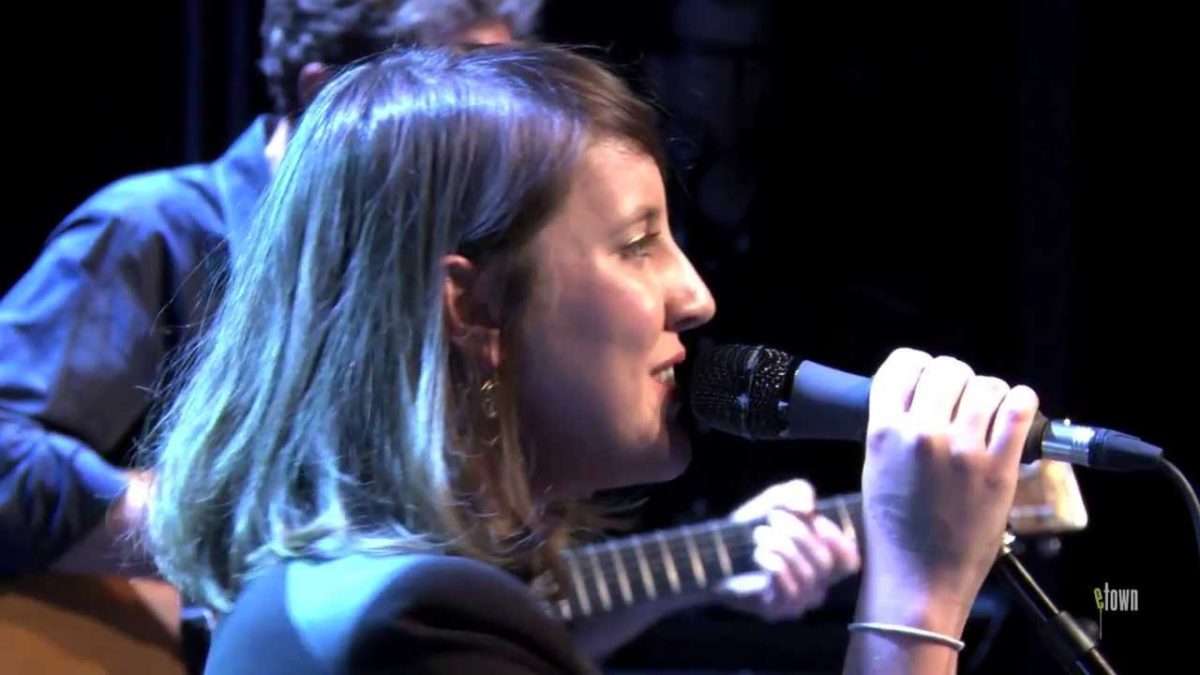 Caitlin Rose - "Old Numbers" (eTown webisode #504)