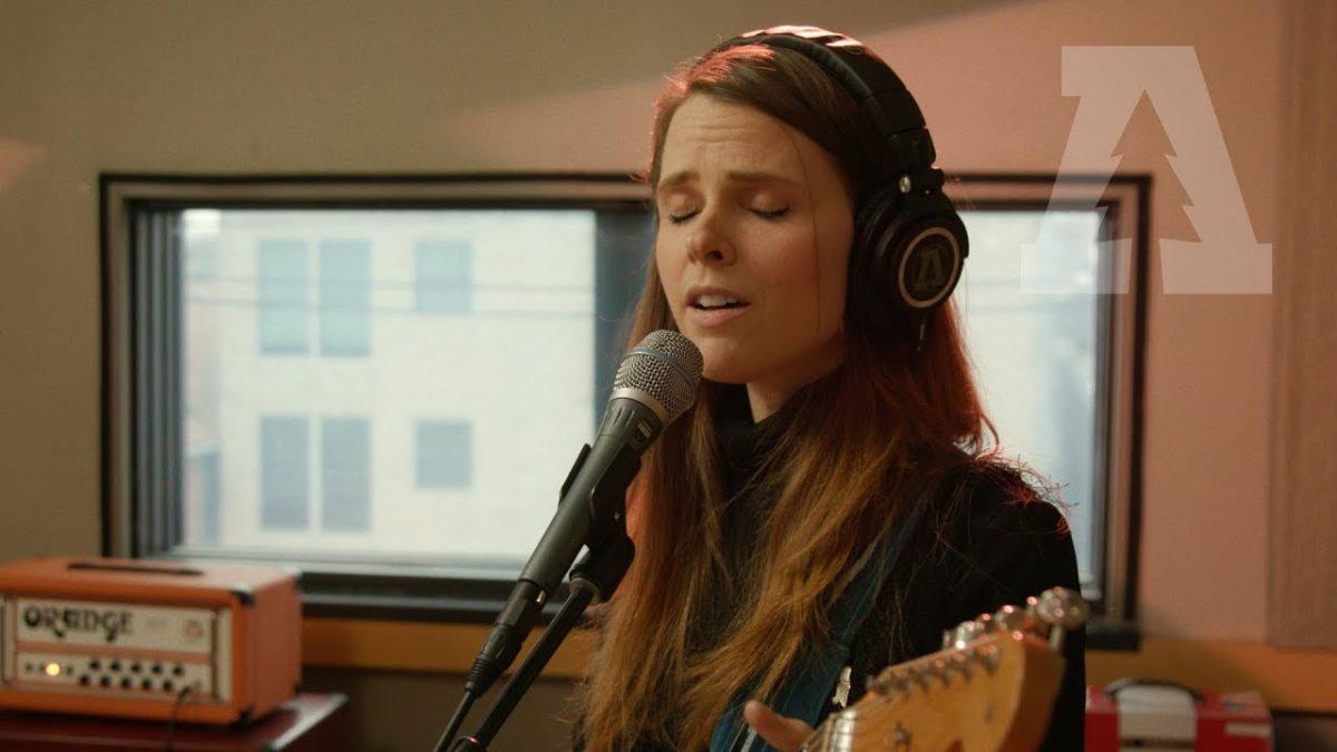 Cassandra Jenkins - Red Lips | Audiotree Live