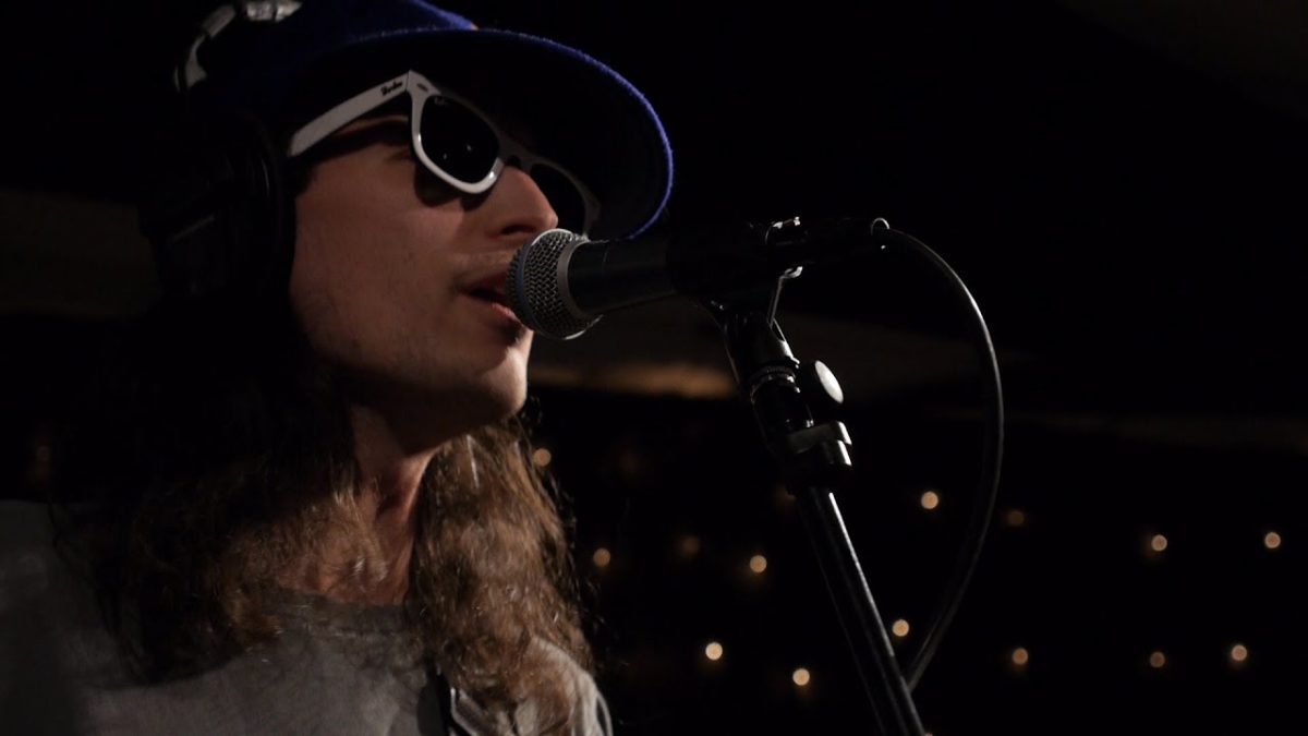 Constant Lovers - 14 Missed Calls (Live on KEXP)